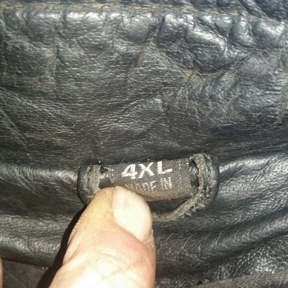 Motorcycle leather jacket - Picture 2 of 3